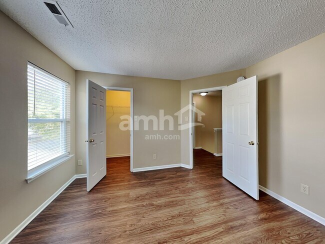 Building Photo - 14766 White Tail Run