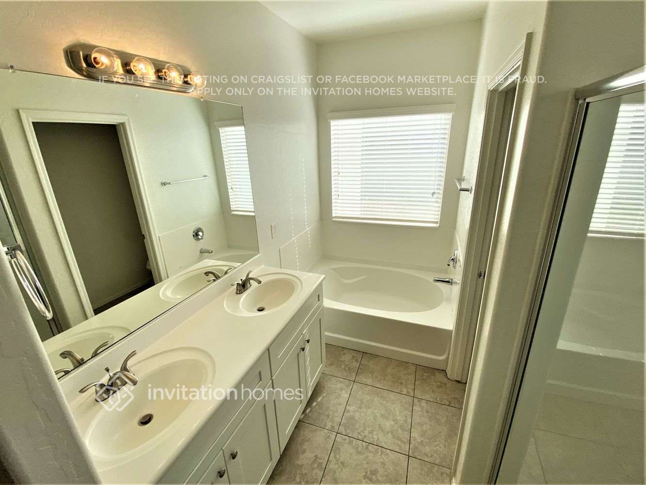 Building Photo - 17755 W Maui Ln