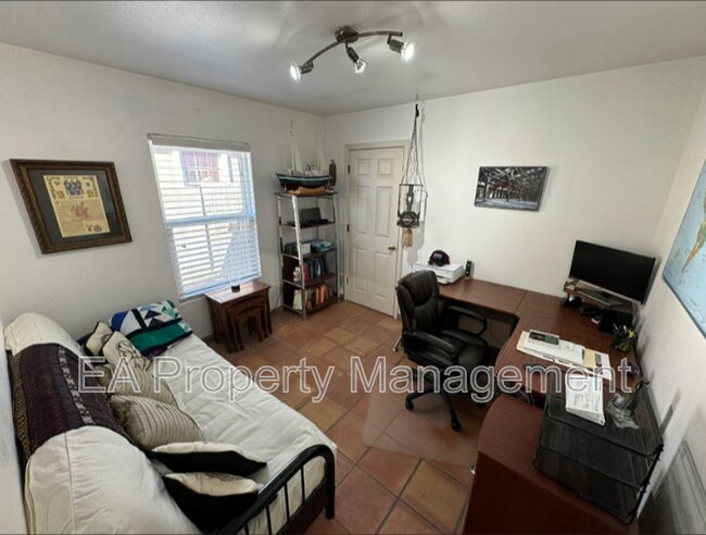Building Photo - 2241 Bartolo Ave SW