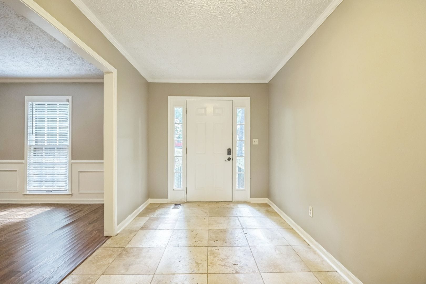 Building Photo - 240 Brandenburgh Cir