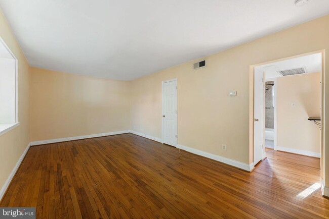 Building Photo - 2914 Willston Pl