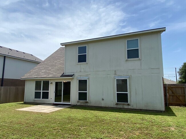 Building Photo - 4 BEDROOM, BELTON ISD