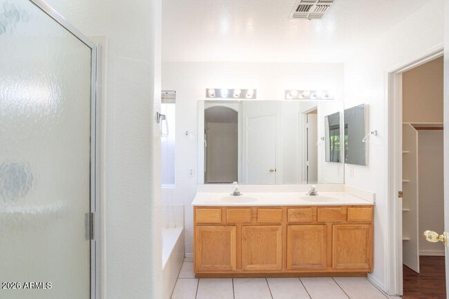 Building Photo - 19015 North 25th Pl