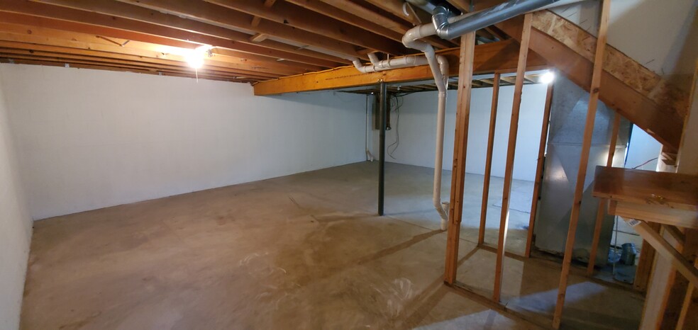 Basement - 101 Courtright East Rd