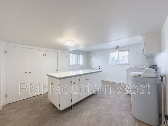 Building Photo - 345 S 850 E