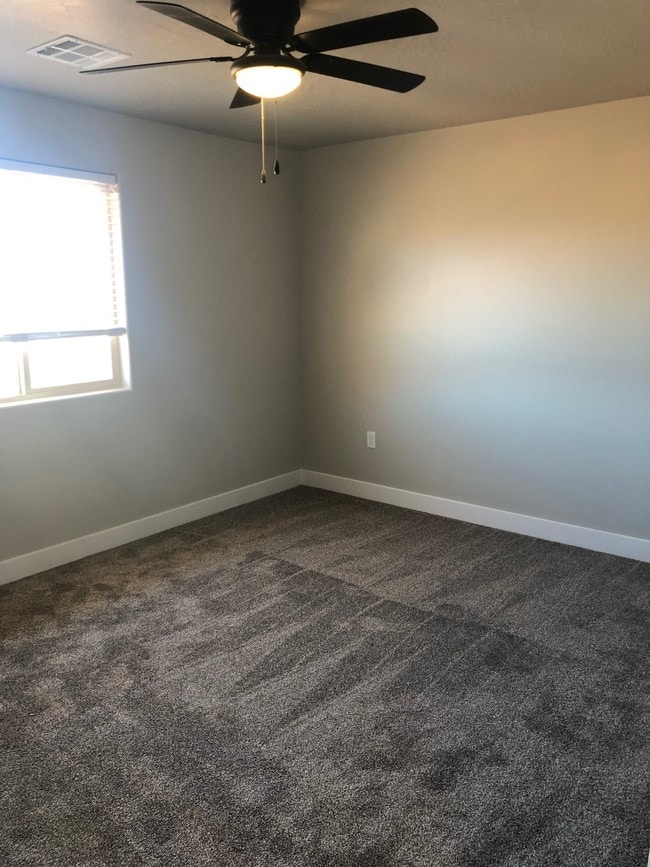 Building Photo - 655 S Malorie Wy