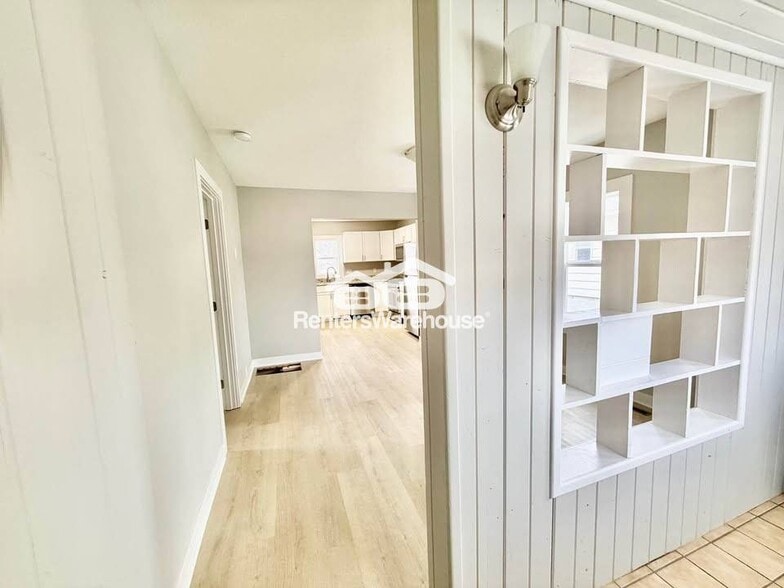 Building Photo - 3623 SW 9th St