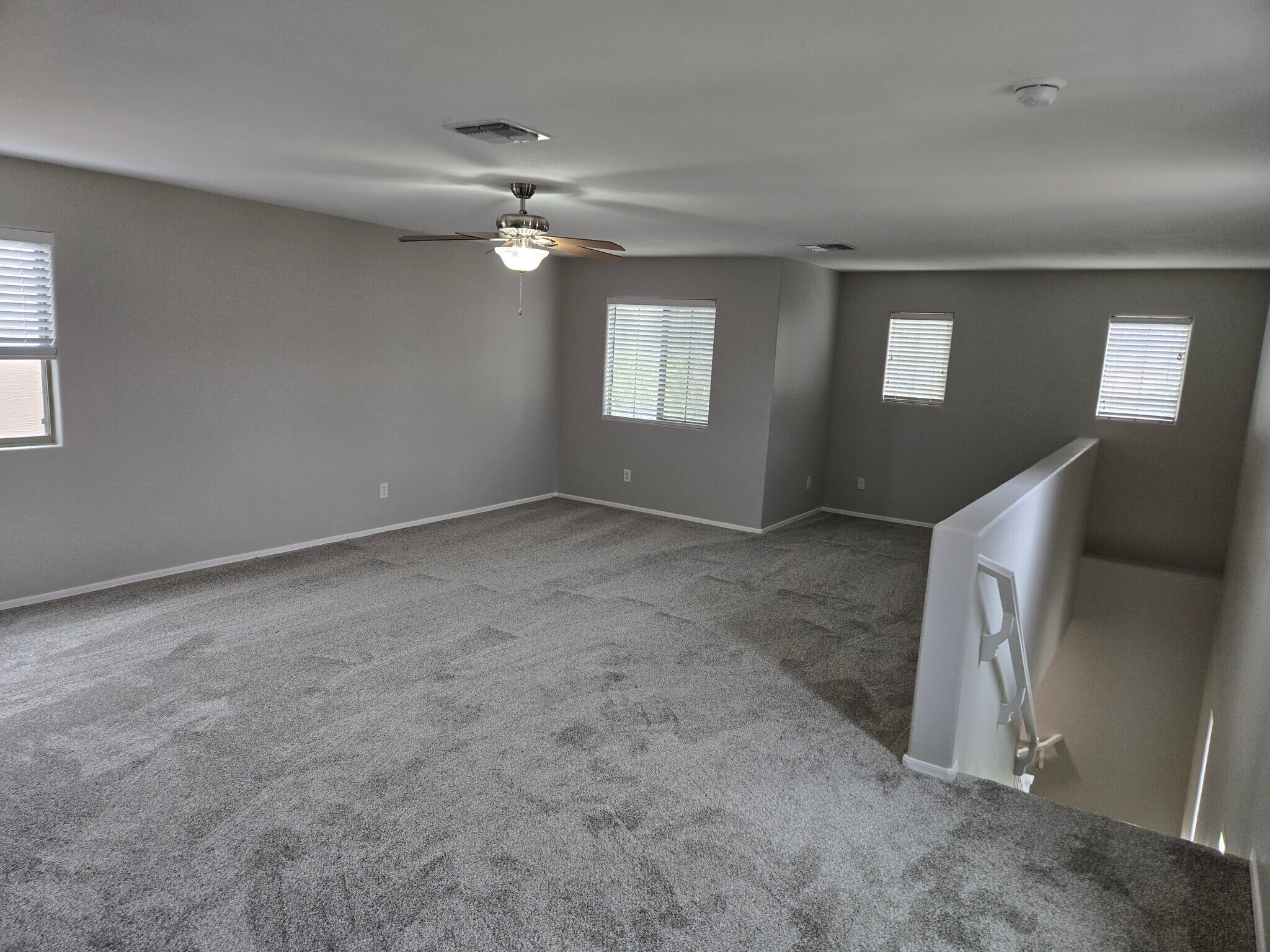 Building Photo - 17607 W Ventura St