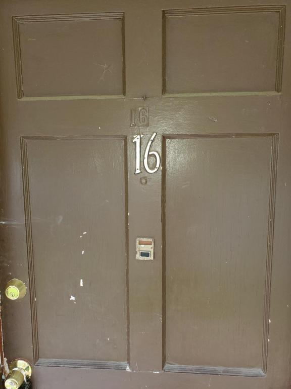 Building Photo - 16 Hancock St