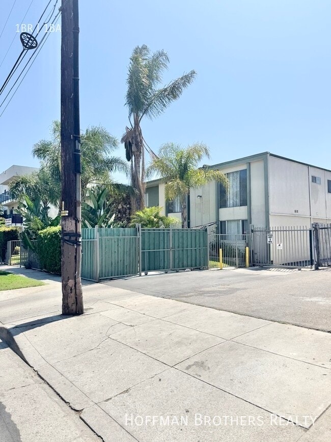 Building Photo - 6729 Cleon Ave