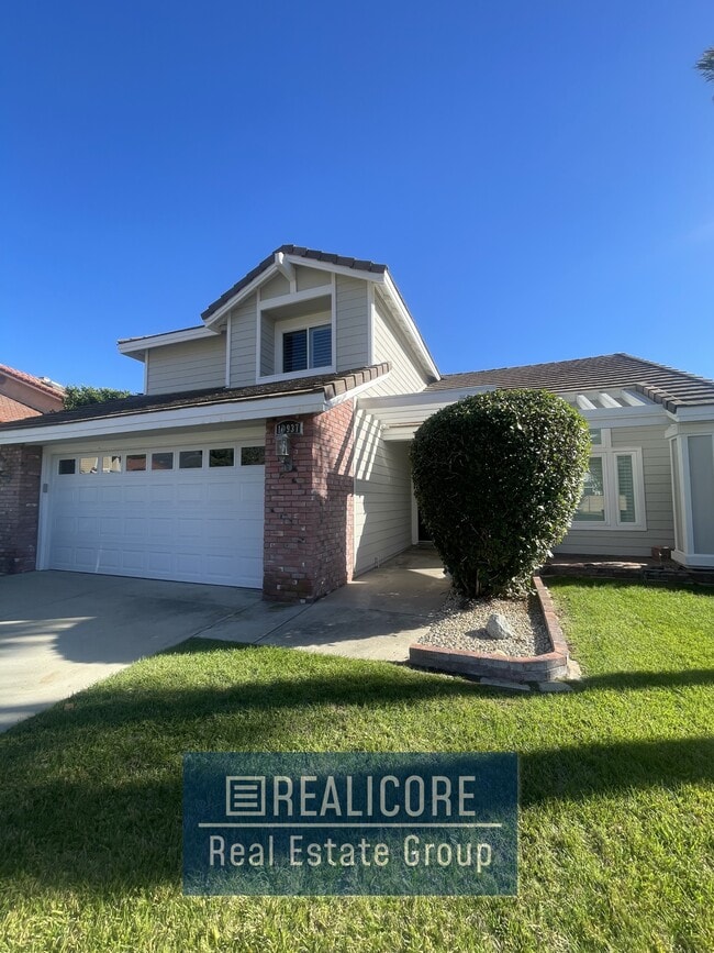 Primary Photo - 10937 Sonora Ave