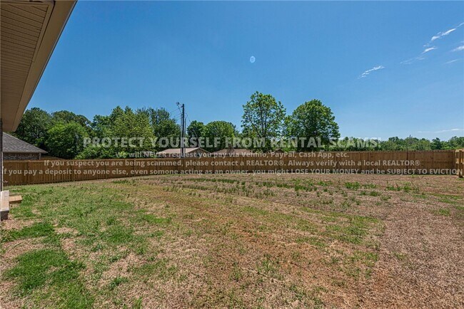 Building Photo - 45 W Pitts St