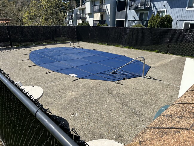 Building Photo - 12750 SE 110th Ct