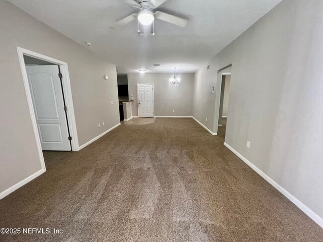 Building Photo - 4990 Key Lime Dr