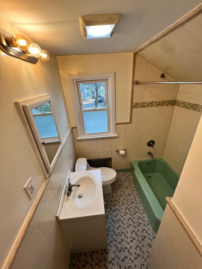 Bathroom - 40 Travis Ave