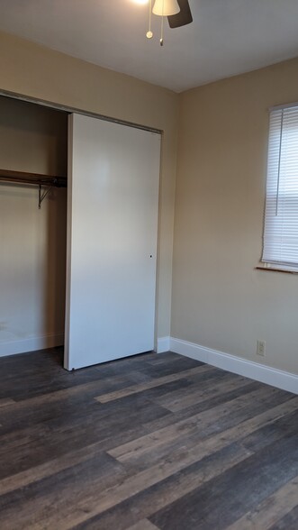 Building Photo - 303 E Adams St