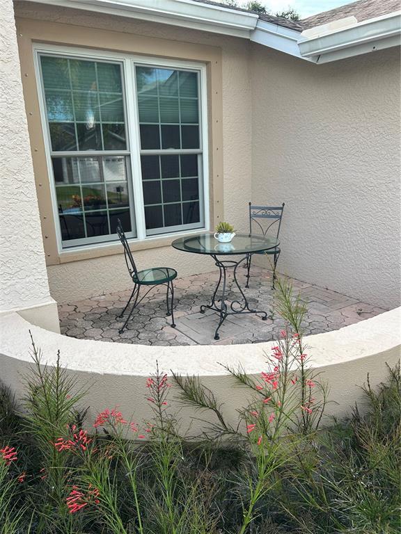 Building Photo - 2670 Resnik Cir W