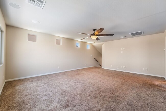 Building Photo - Upgraded Tri-Level Home on a Cul-de-Sac Lot in Southwest