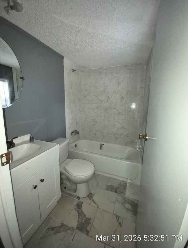 Building Photo - 187 Mamies Rd