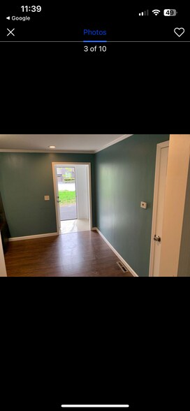 Building Photo - 324 Fuller Rd