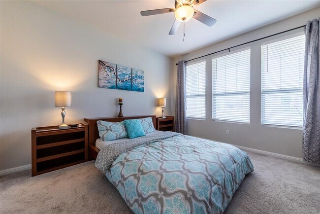 Building Photo - 2440 Berryville Ln