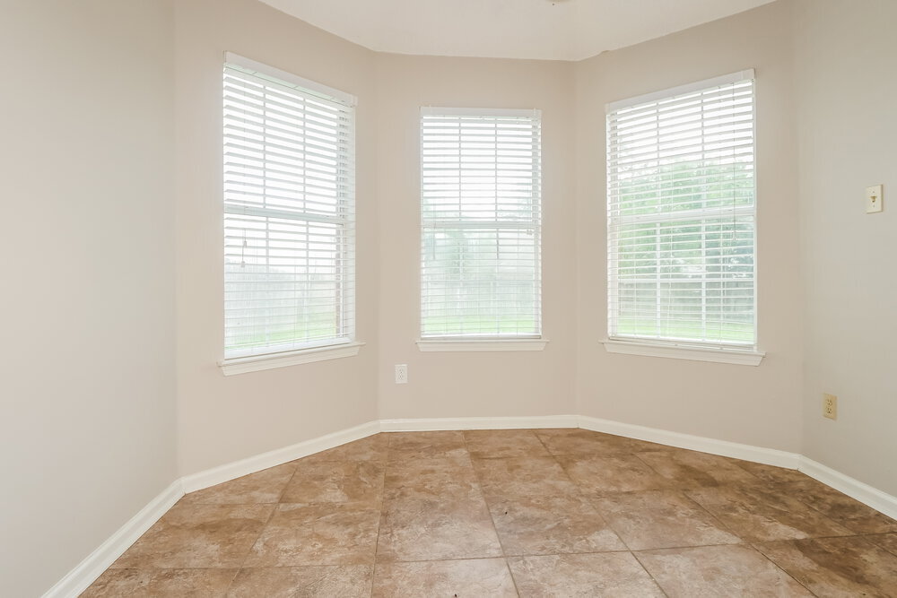 Building Photo - 3840 Clarion Dr