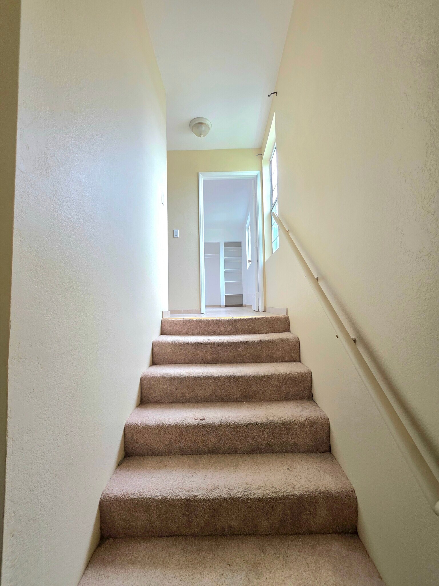 Building Photo - 209 E 119th St