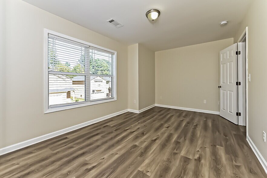 Building Photo - 1479 Persimmon Trce