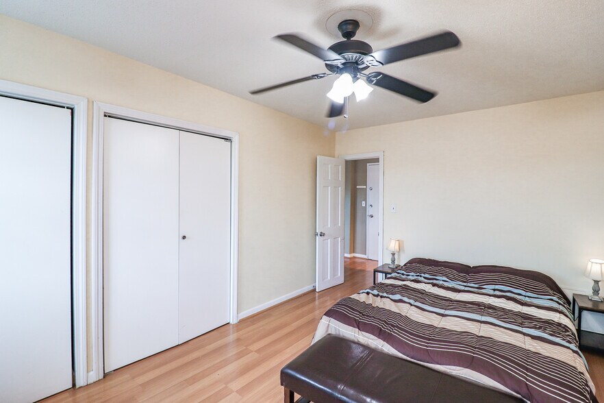 Building Photo - 40 Owen St