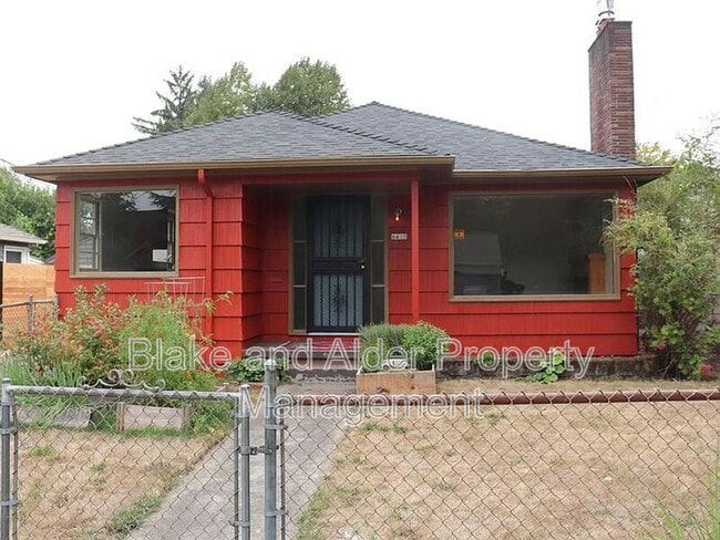 Primary Photo - 6410 NE 33rd Ave