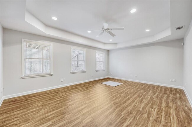 Building Photo - 115 Nesbit Ridge Dr