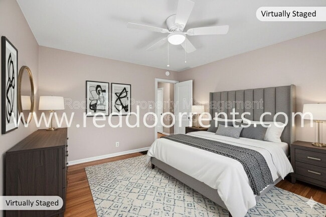 Building Photo - 6115 Indianola Ave