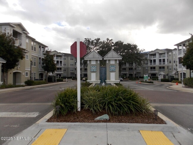Building Photo - 8290 GATE W Pky