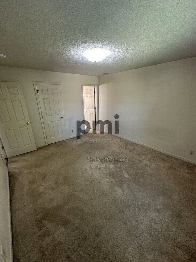 Building Photo - 1306 Arthur Ave