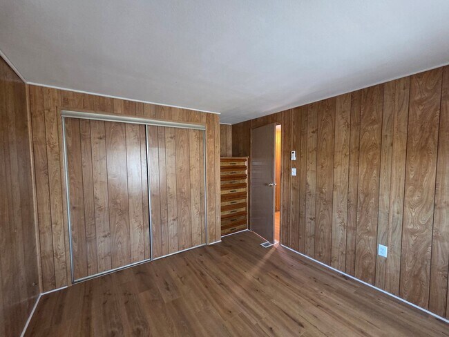 Building Photo - 2/bed 2/bath Single Wide Mobile located in...