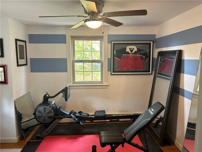 Building Photo - 7 Boulevard E