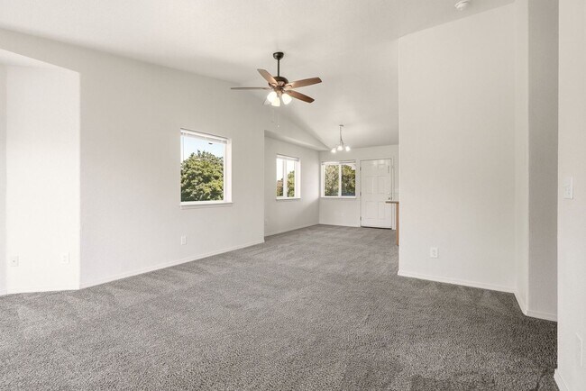 Building Photo - 3442abcd