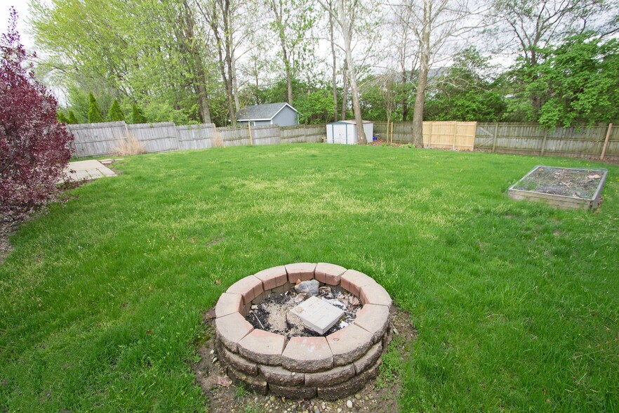 Building Photo - 2321 Winterset Dr