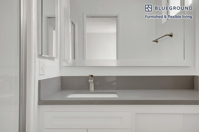 Building Photo - 115 N Wetherly Dr