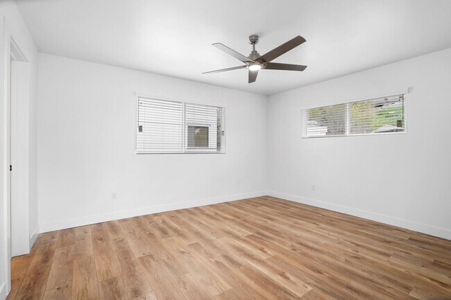 Building Photo - PALM