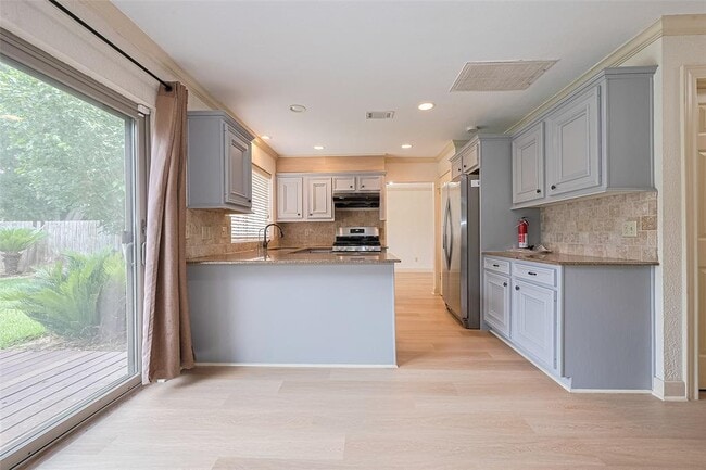 Building Photo - 3614 Bee Bayou Ln
