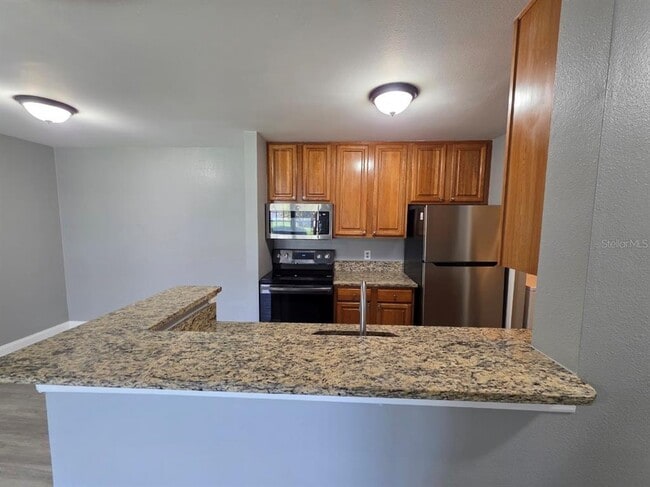 Building Photo - 6130 Westgate Dr