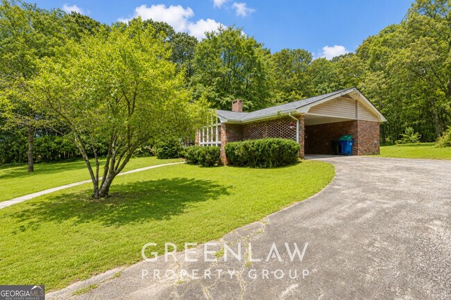 Building Photo - 3605 Flat Shoals Rd