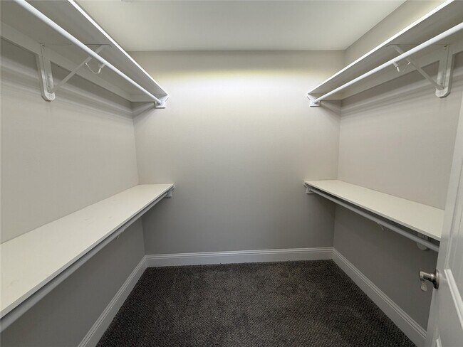 Building Photo - 13706 Naples Park Ln