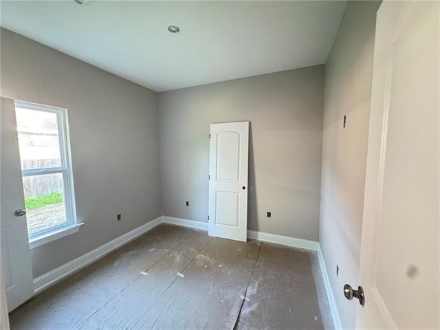 Building Photo - 500 Haney Ln