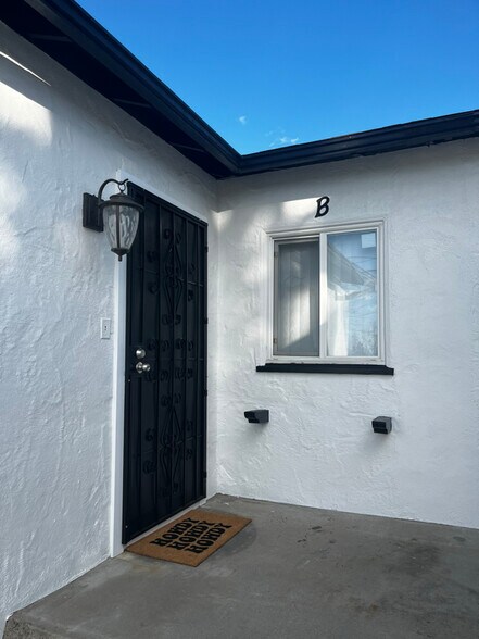 Building Photo - 1348 Olivine Ave