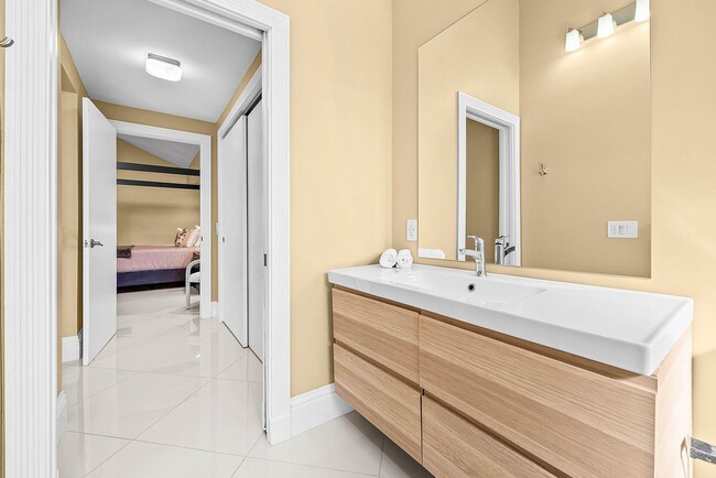 Building Photo - 5312 Steeplechase