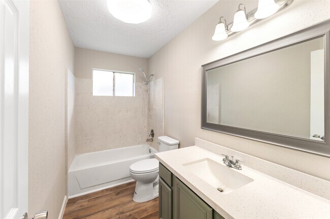 Building Photo - 2327 Rittenmore Dr
