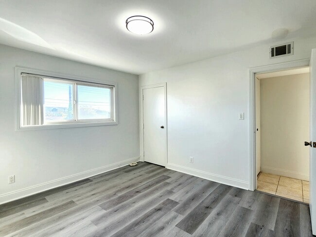 Building Photo - 4804 Del Amo Blvd