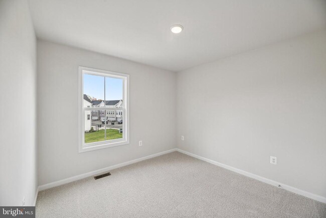 Building Photo - 8816 Selby Ct